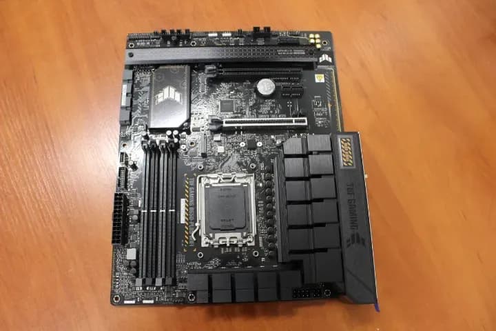 ASUS TUF Gaming B650-Plus WIFI